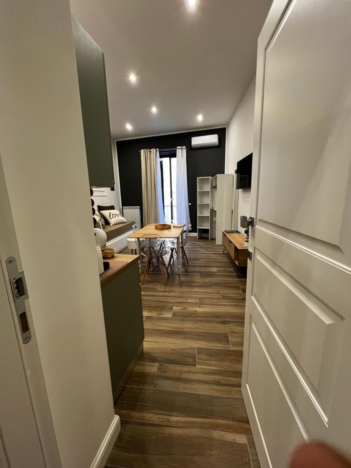 Appartamento Mama Mia House Napoli Esterno foto
