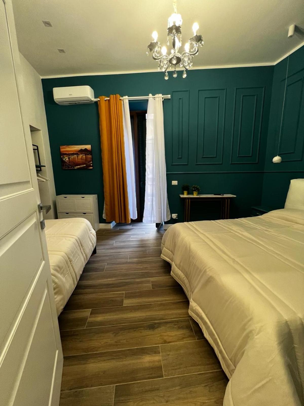 Appartamento Mama Mia House Napoli Esterno foto
