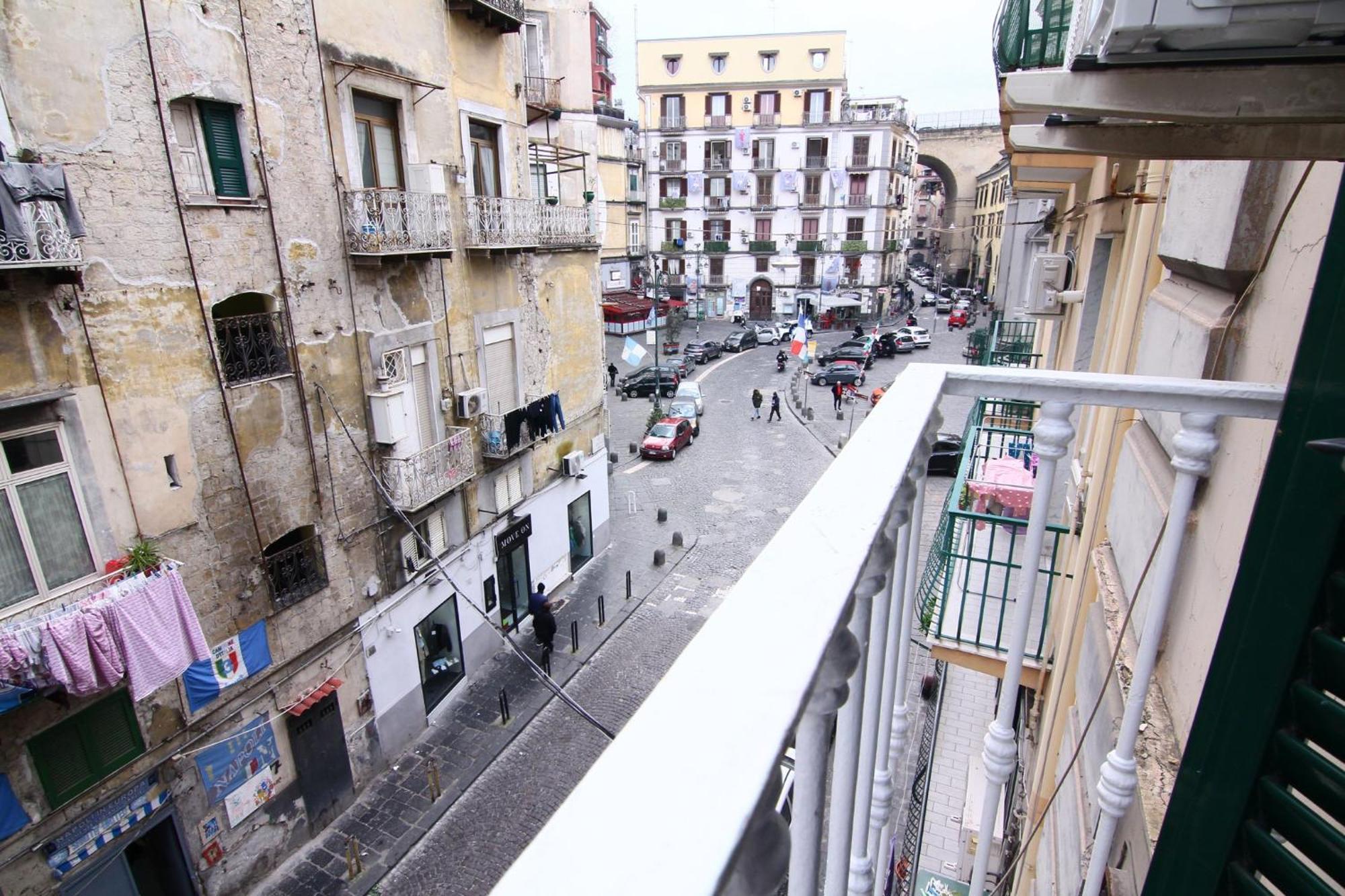 Appartamento Mama Mia House Napoli Esterno foto